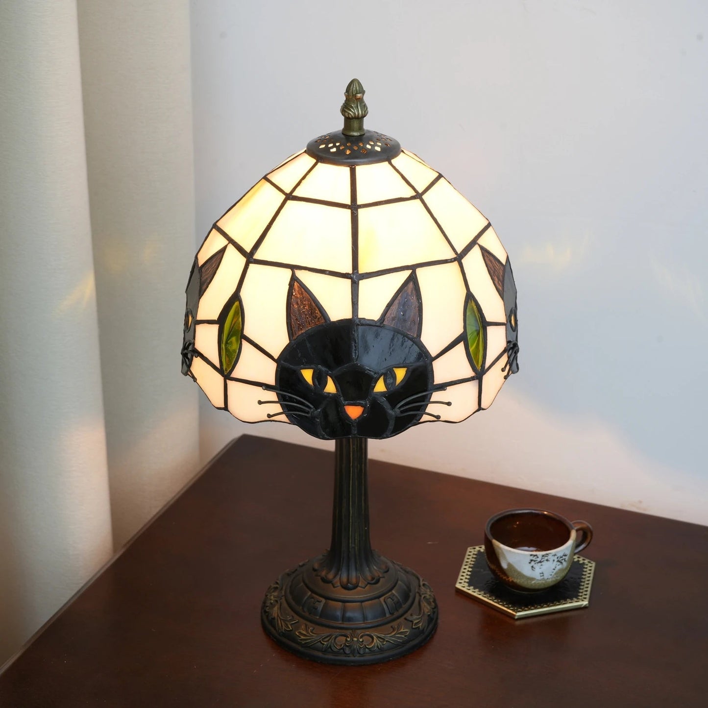 Felume Cat Lovers Vintage Table Lamp – Stained Glass Shade for Cozy Illumination