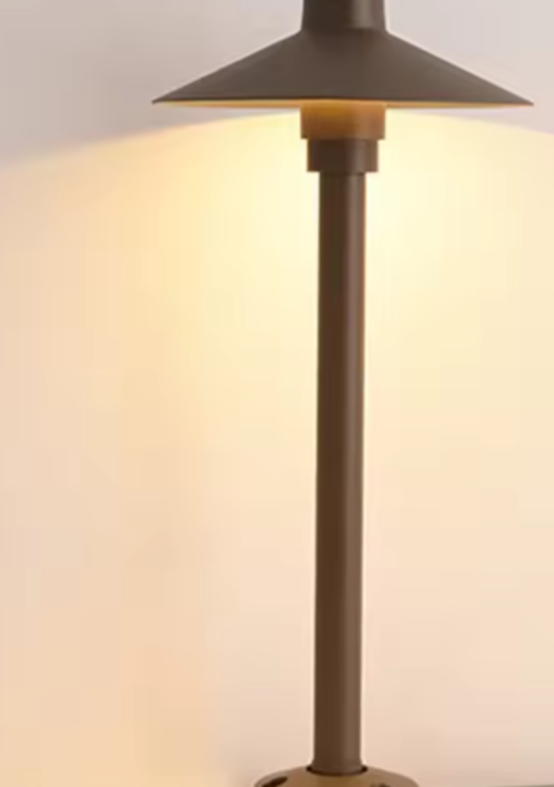 Elarion Outdoor LED Spotlight – Energy-Efficient Modern Garden Landscape Lighting