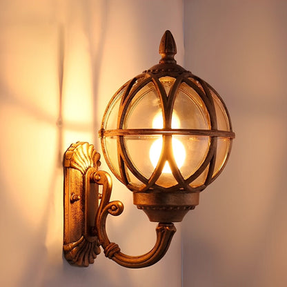Axi Outdoor Wall Lantern – Vintage Spherical Design for Customizable Illumination