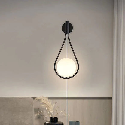 Mavora Mid-Century Wall Lamp – Elegant Metal Glass Sconce for Warm Ambiance