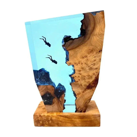 Nove Unique Diver Table Lamp – Artistic LED Design for Cozy Ambiance