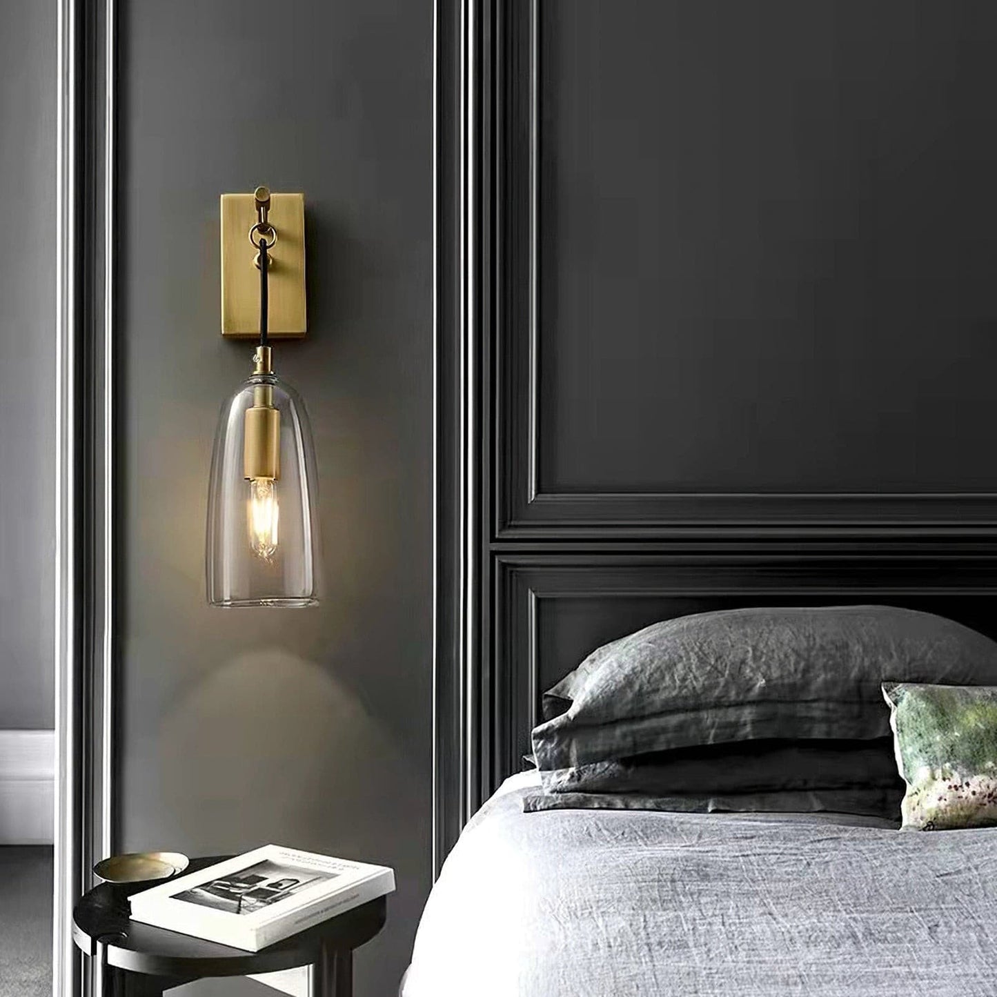 Bovaro Modern Brass Wall Sconce – Sleek Design for Stylish Indoor Lighting