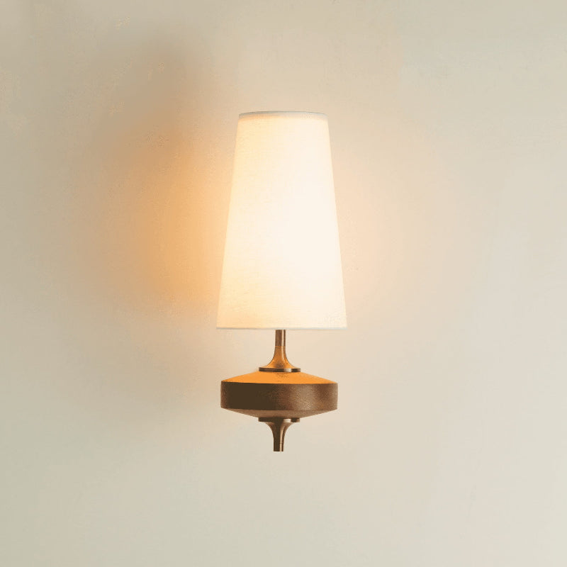 Elio Modern Wall Sconce – Adjustable LED Lighting for Stylish Ambient Illumination