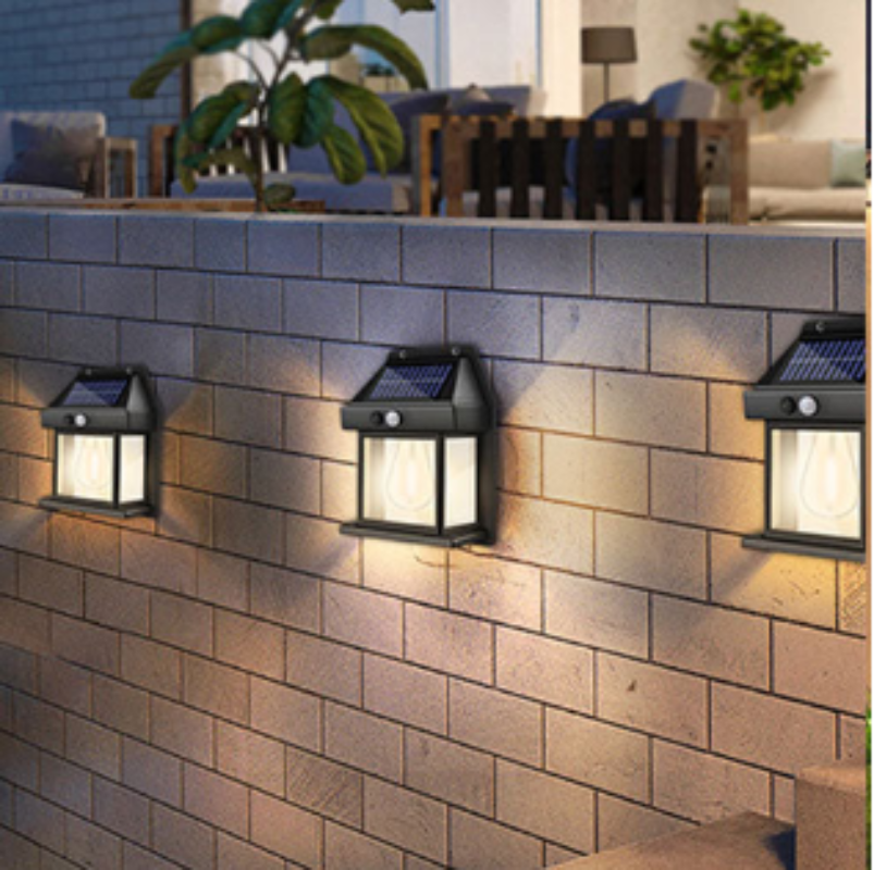 SunLuxe Heritage Solar Motion Sensor Wall Light for Gardens