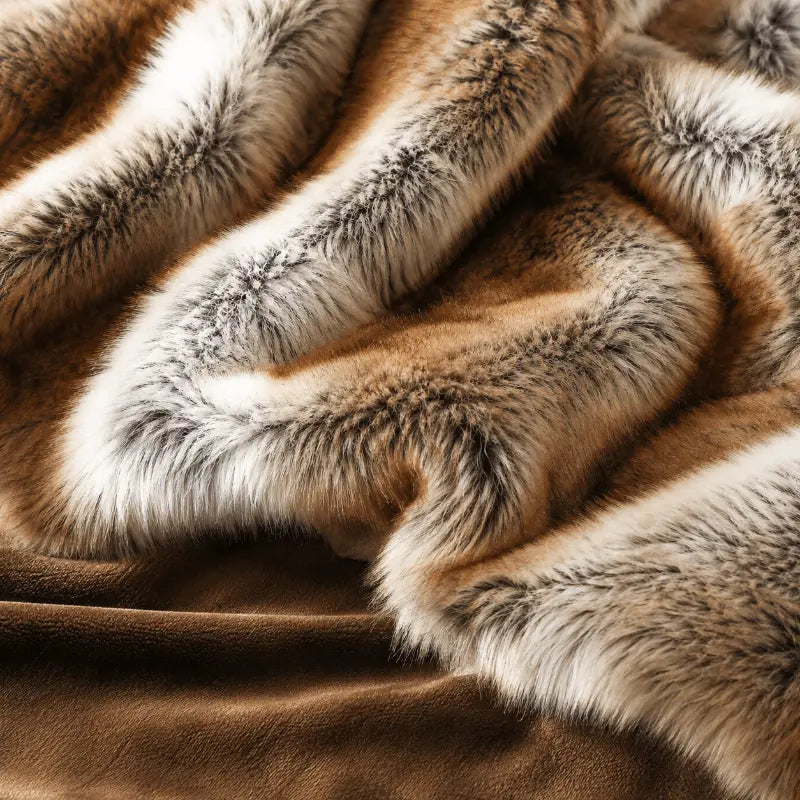 Luxe Women’s Faux Fur Throw Blanket – Ultra-Soft Plush Comfort for Cozy Nights 2