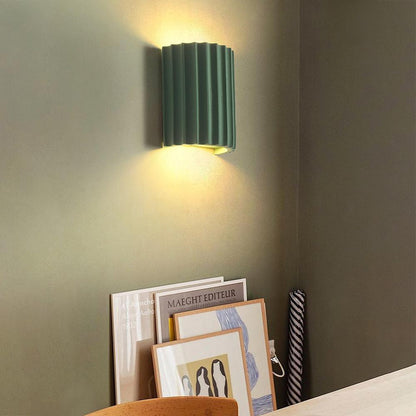 Fern Curve Green Wall Sconce with 2-Light Resin Design
