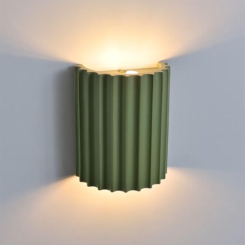 Fern Curve Green Wall Sconce with 2-Light Resin Design