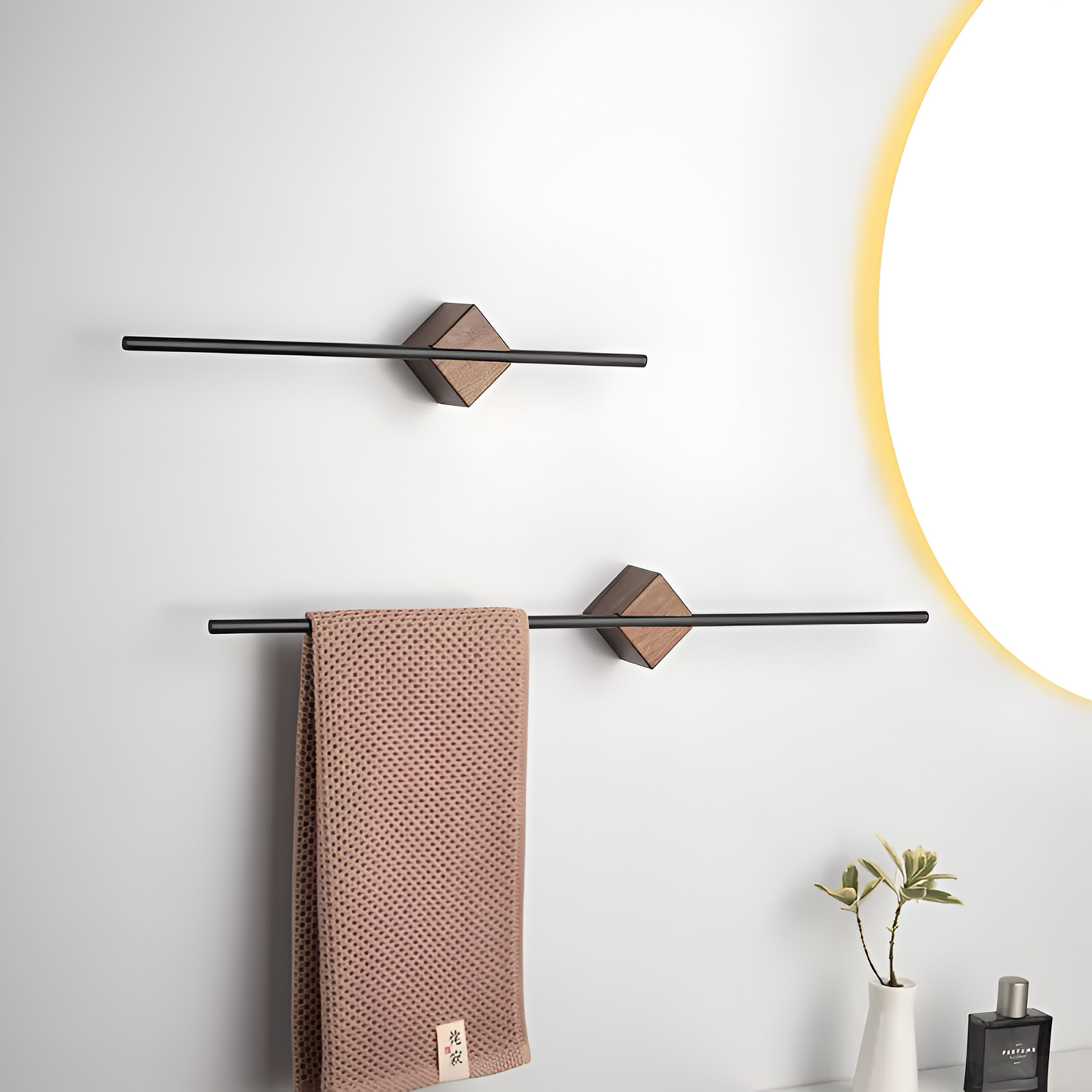 Aurevon Wall-Hanging Towel Rack – Space-Saving Storage for Modern Homes