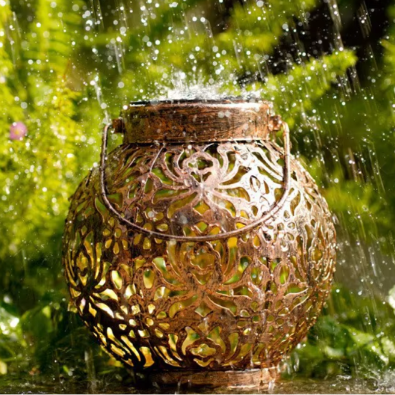 Lumanest Outdoor Solar Lanterns – Waterproof Hanging Lights for Cozy Garden Ambiance