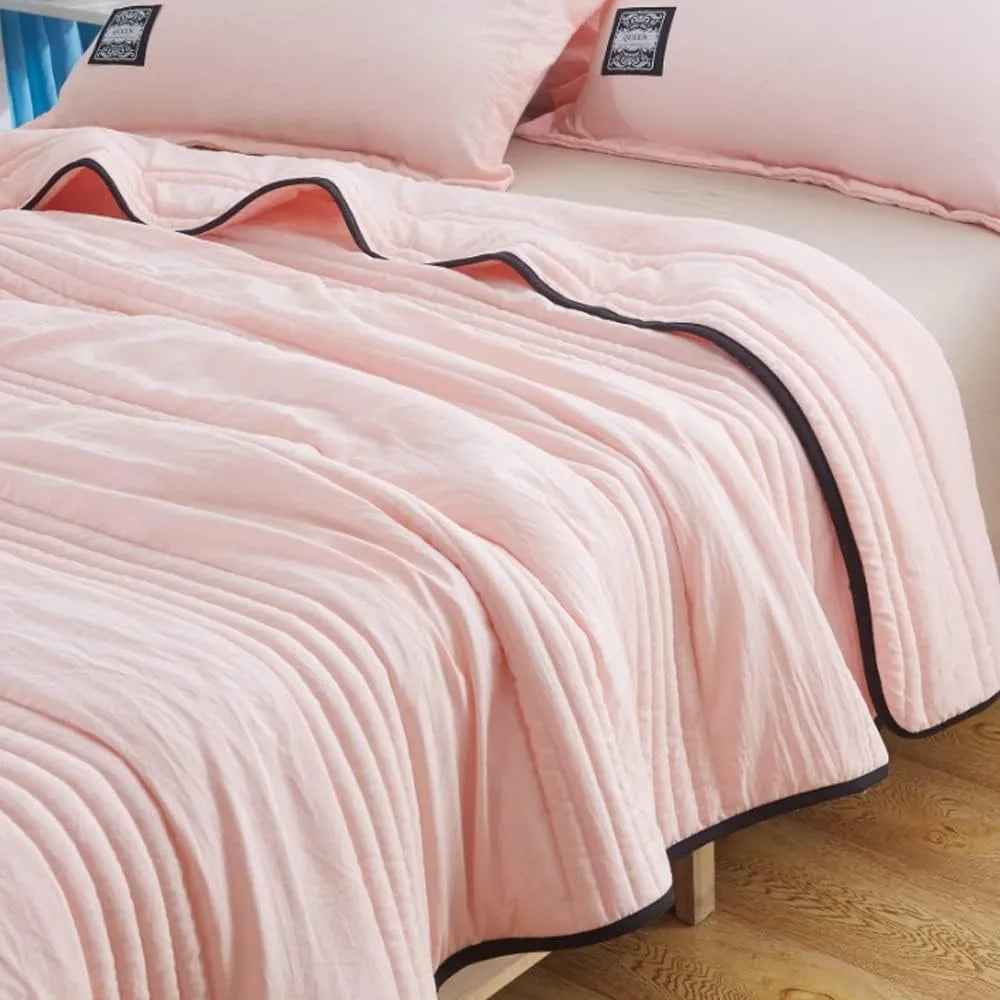 BreezeCool Summer Blanket for Hot Sleepers – Lightweight, Breathable Night Comfort