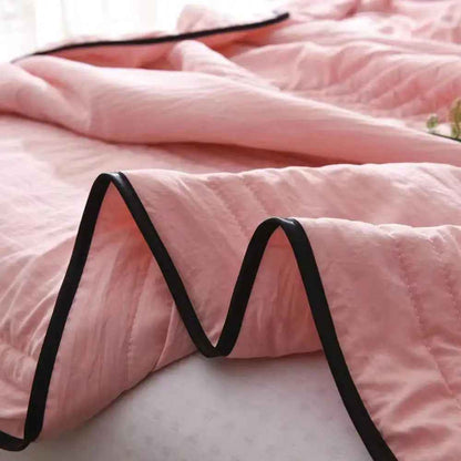 BreezeCool Summer Blanket for Hot Sleepers – Lightweight, Breathable Night Comfort