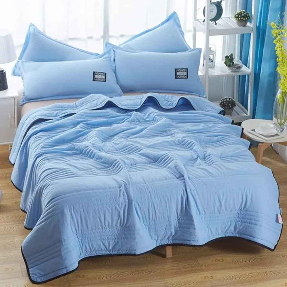 BreezeCool Summer Blanket for Hot Sleepers – Lightweight, Breathable Night Comfort