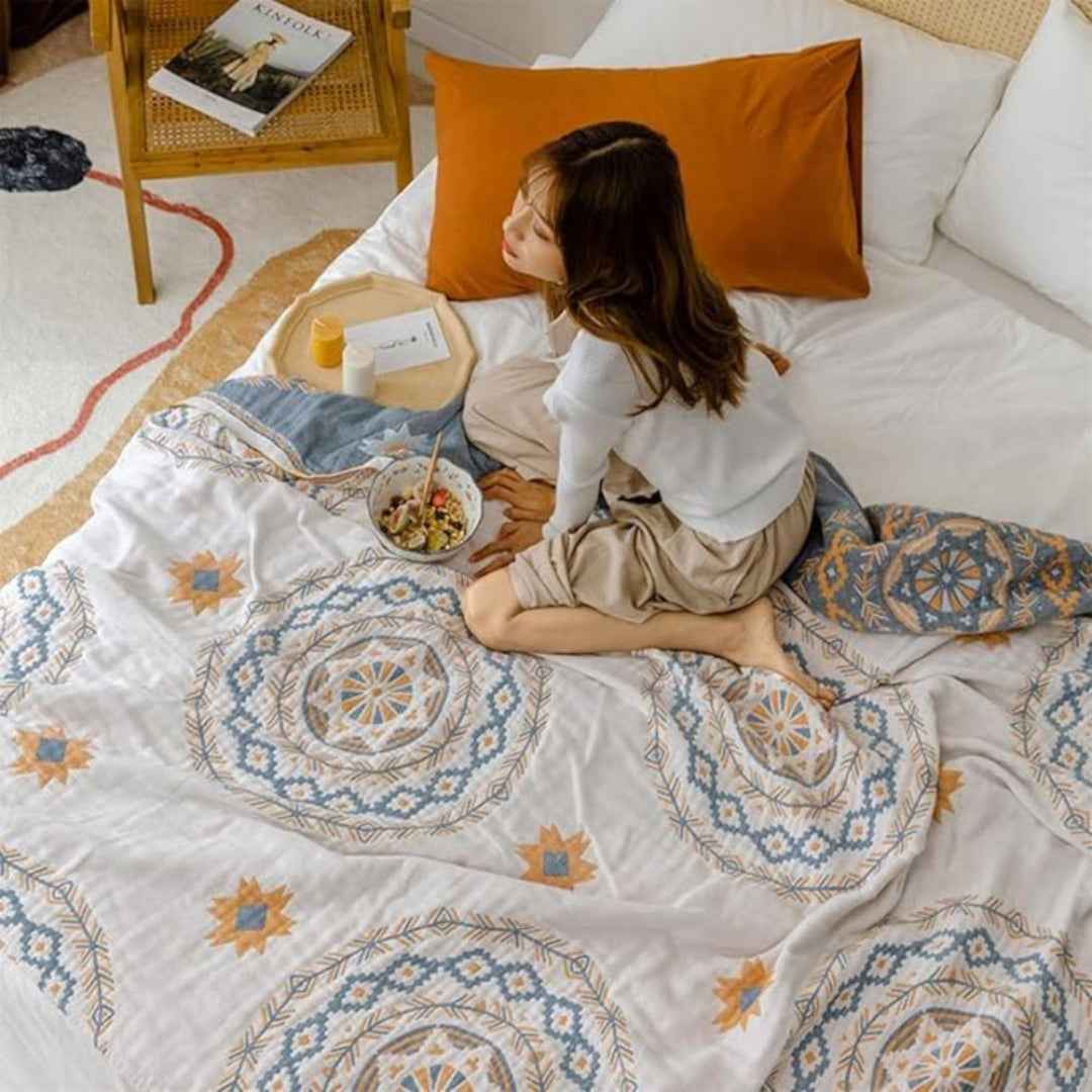 Mariselle Lightweight Knitted Throw Blanket – Cozy Decorative Boho Home Accent