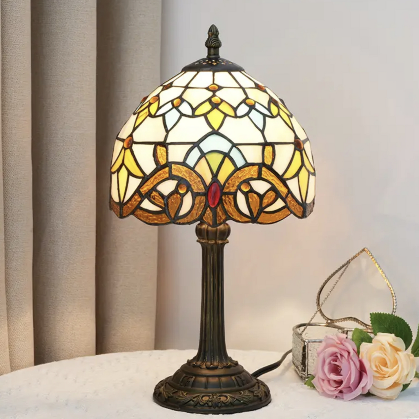 Heritage Glass Table Lamp with Tiffany-Style LED Lighting