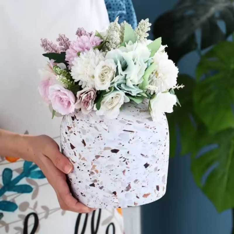 Trenzo Modern Ceramic Vase – Stylish Terrazzo Design for Home Decor