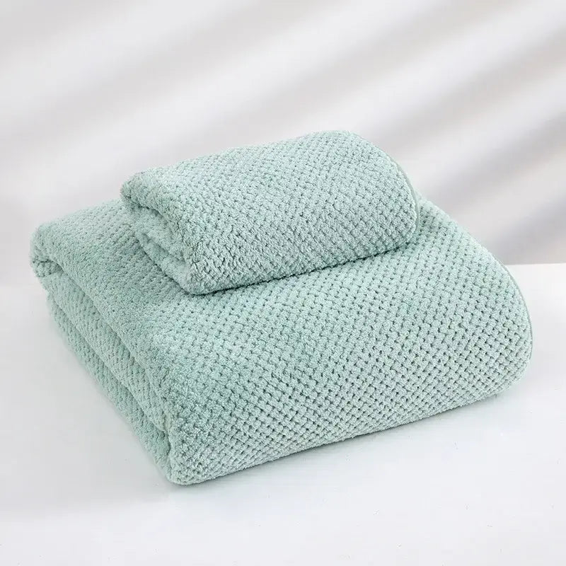 Uvela Microfiber Bath Towel – Ultra Soft Quick-Dry Comfort for Home and Travel
